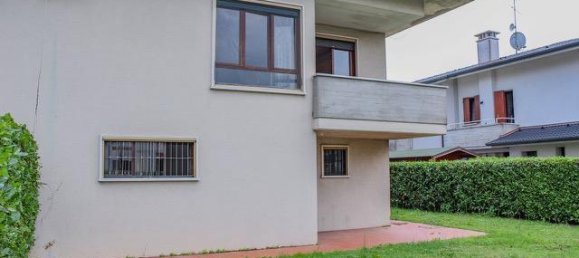 Вилла с 7 комнатами в Монтичелло Конте Отто, Италия № 107147 11