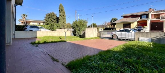 Вилла с 7 комнатами в Монтичелло Конте Отто, Италия № 107147 46