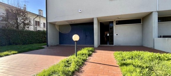 Вилла с 7 комнатами в Монтичелло Конте Отто, Италия № 107147 2