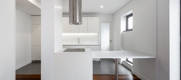 4 rooms Apartment in Porto, Portugal No. 144553 6