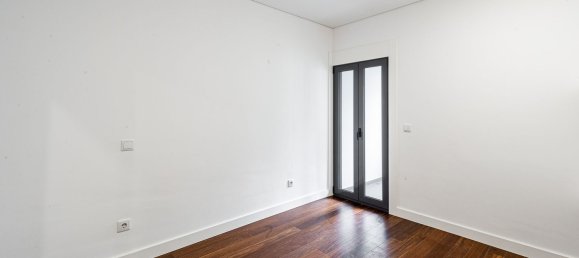 4 rooms Apartment in Porto, Portugal No. 144553 14
