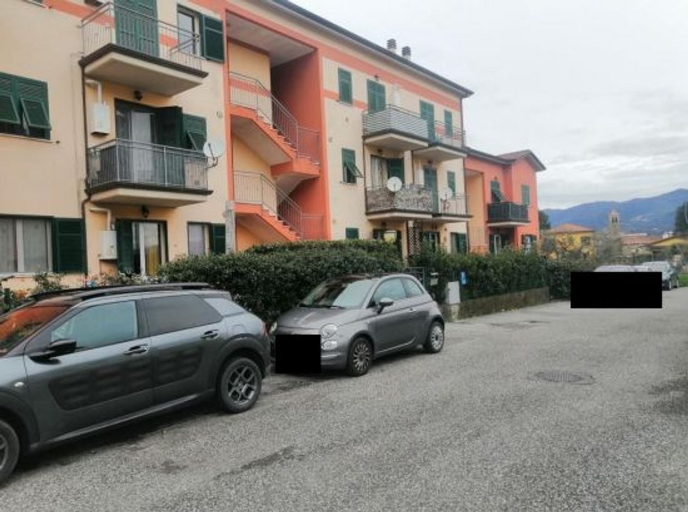 3 rooms Apartment in Follo, Italy No. 263422