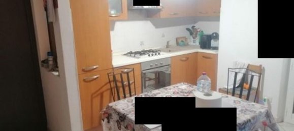 3 rooms Apartment in Follo, Italy No. 263422 4