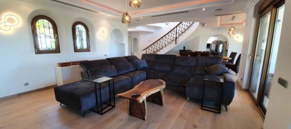 Дом с 6 спальнями в Бенахавис, Испания № 145157 9