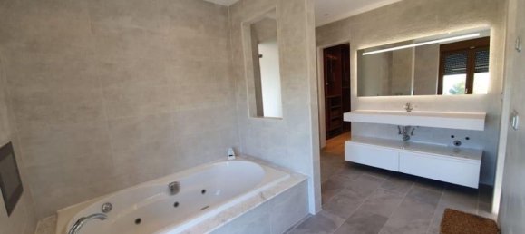 Дом с 6 спальнями в Бенахавис, Испания № 145157 25