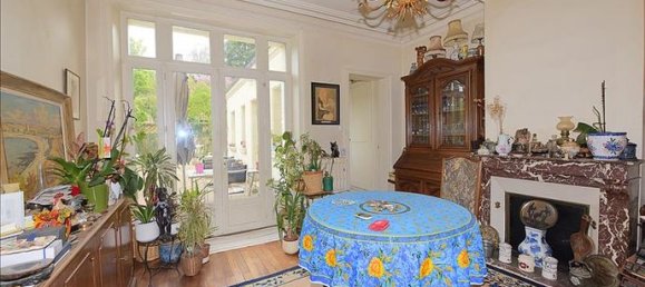 6 bedrooms House in Descartes, France No. 312869 4