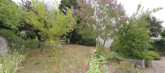 6 bedrooms House in Descartes, France No. 312869 8