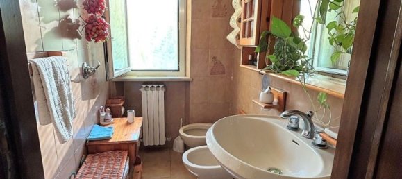 3 Schlafzimmer Wohnung in Forano, Italy, Nr. 141756 14
