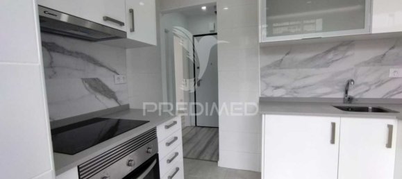 1 bedroom Apartment in Rio de Mouro, Portugal No. 151934 4