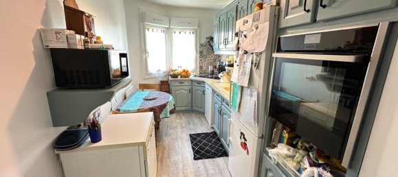 3 bedrooms Apartment in Evry, France No. 117020 5