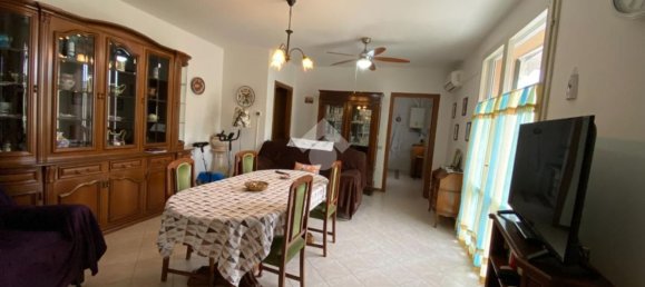 3 rooms Apartment in Ravenna, Italy No. 224242 2