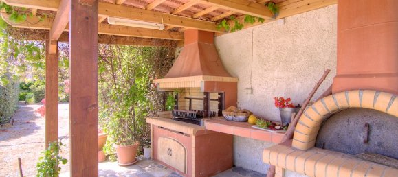 300m² Commercial property in Chania, Greece No. 4257 13