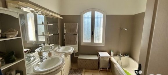 3 bedrooms House in Vayres, France No. 277731 10