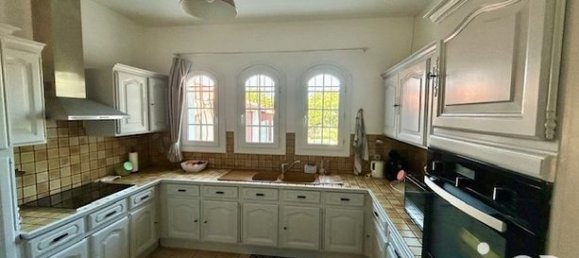 3 bedrooms House in Vayres, France No. 277731 6