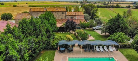 Квартира с 2 комнатами в Кортона, Италия № 127188 25