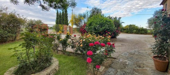 Квартира с 2 комнатами в Кортона, Италия № 127188 16