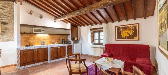 Квартира с 2 комнатами в Кортона, Италия № 127188 5