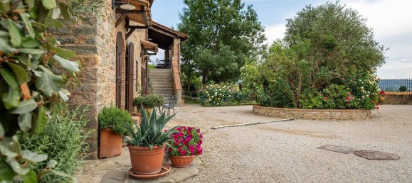 Квартира с 2 комнатами в Кортона, Италия № 127188 23