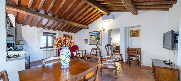 Квартира с 2 комнатами в Кортона, Италия № 127188 6