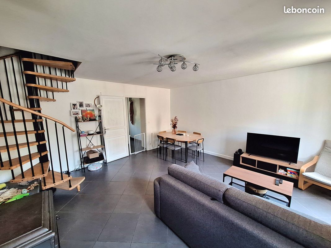 3 chambres Maison à Mayenne, France No. 337724