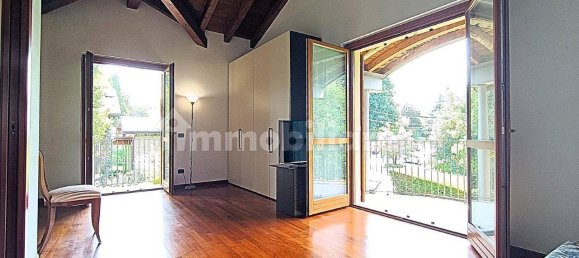 2 bedrooms Villa in Usmate Velate, Italy No. 337524 15