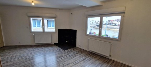 3 bedrooms House in Pont-Sainte-Maxence, France No. 90729 4