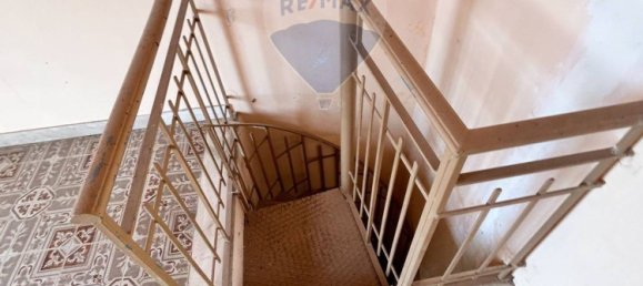 Дом с 7 комнатами в Гаджи, Италия № 64776 11