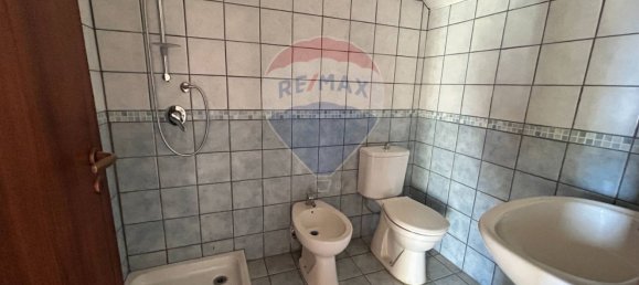 Дом с 7 комнатами в Гаджи, Италия № 64776 25