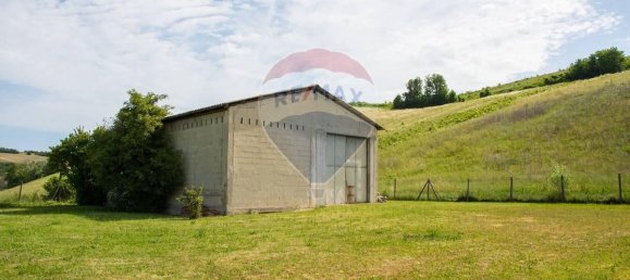 7 rooms House in Castelplanio, Italy No. 7875 7