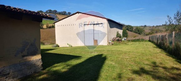 7 rooms House in Castelplanio, Italy No. 7875 4