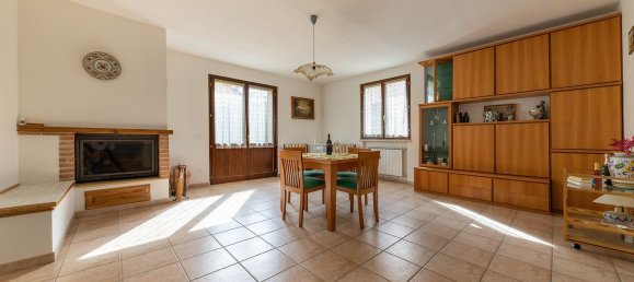 11غرفة فيلا في Nocera Umbra, Italy رقم 126324 4