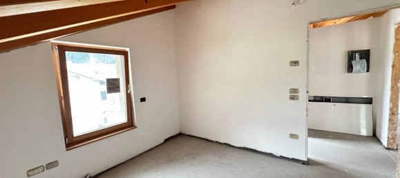 Пентхаус с 5 комнатами в Медзоломбардо, Италия № 83879 14