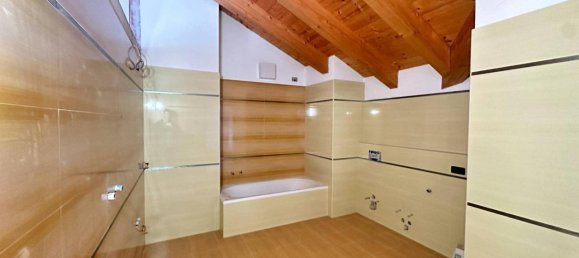 Пентхаус с 5 комнатами в Медзоломбардо, Италия № 83879 37