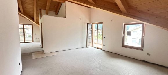 Пентхаус с 5 комнатами в Медзоломбардо, Италия № 83879 21