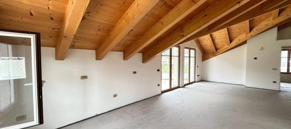 Пентхаус с 5 комнатами в Медзоломбардо, Италия № 83879 8