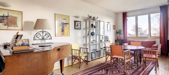 Casa de 4 dormitorios en Suresnes, France No. 142564 4