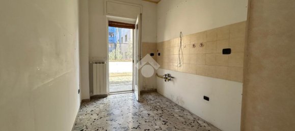3 rooms Apartment in Cosenza, Italy No. 4770 6