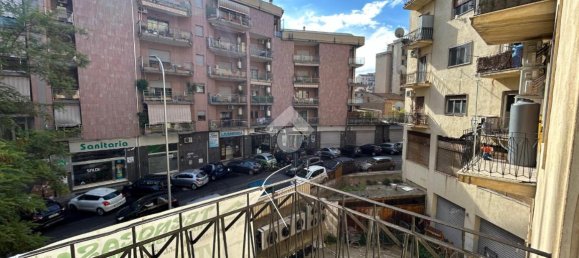 3 rooms Apartment in Cosenza, Italy No. 4770 13