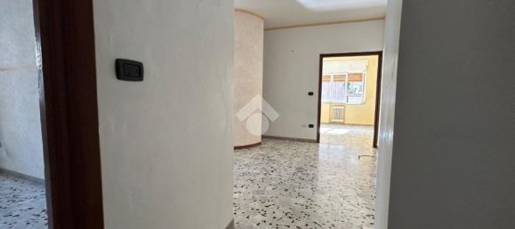 3 rooms Apartment in Cosenza, Italy No. 4770 3