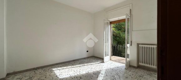3 rooms Apartment in Cosenza, Italy No. 4770 9