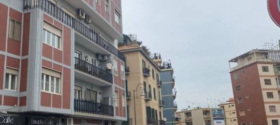 3 bedrooms Apartment in Naples, Italy No. 313161 32