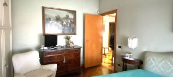 3 bedrooms Apartment in Naples, Italy No. 313161 17