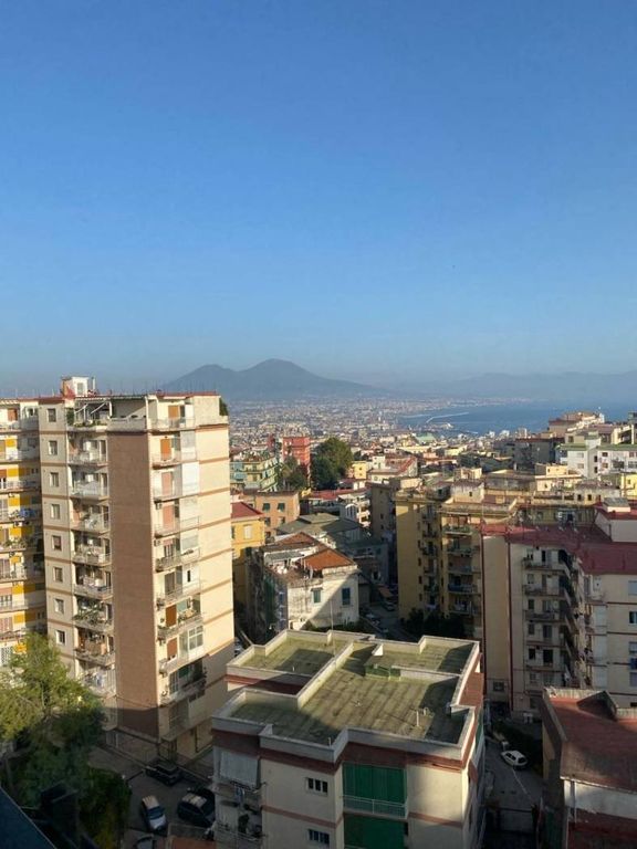 3 bedrooms Apartment in Naples, Italy No. 313161