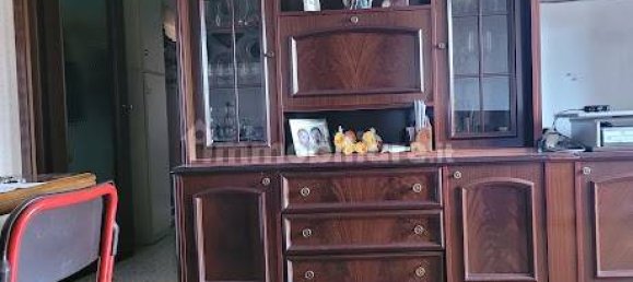 2 Schlafzimmer Wohnung in Pessano con Bornago, Italy, Nr. 2371 5