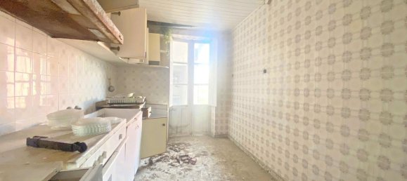 8 bedrooms House in Betanzos, Spain No. 130919 2