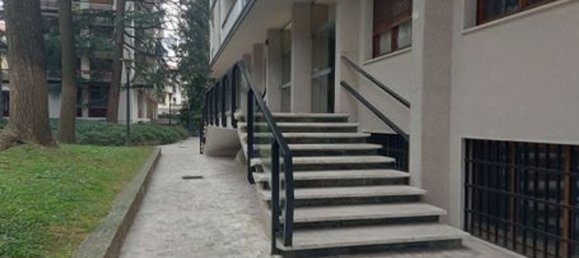 20 rooms Office in Milan, Italy No. 239099 2