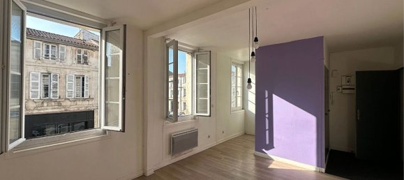 Квартира с 1 спальней в Рошфор, Франция № 337765 3