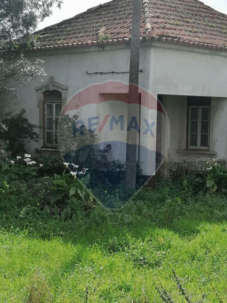 71m² Land in Marinha Grande, Portugal No. 68762