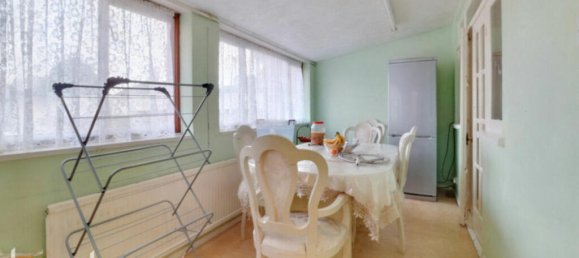 3 bedrooms House in Hayes, United Kingdom No. 5042 8