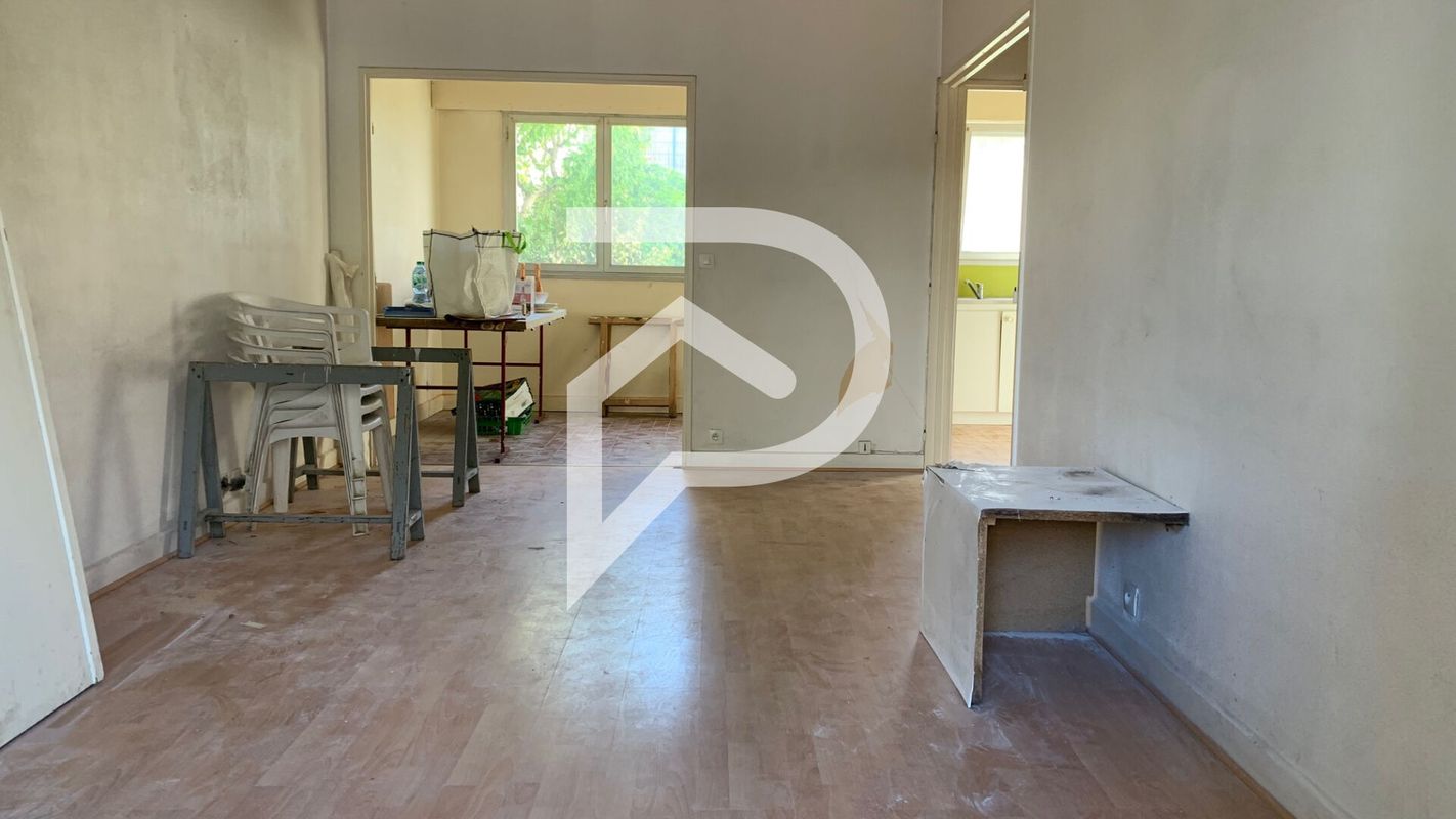 2 bedrooms Apartment in Colombes, France No. 174659